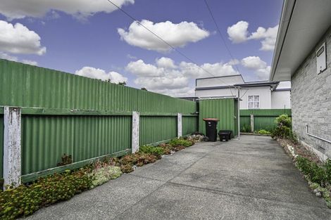 Photo of property in 205 Riverslea Road North, Parkvale, Hastings, 4122