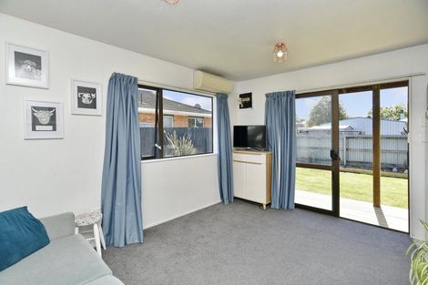 Photo of property in 15b Lindon Street, Rangiora, 7400