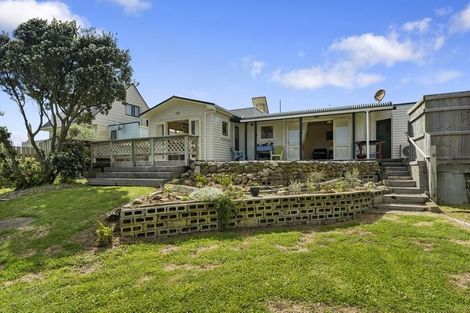 Photo of property in 17 Dixie Street, Te Horo Beach, Otaki, 5581