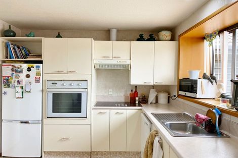 Photo of property in 32 Bowen Street, Upper Riccarton, Christchurch, 8041