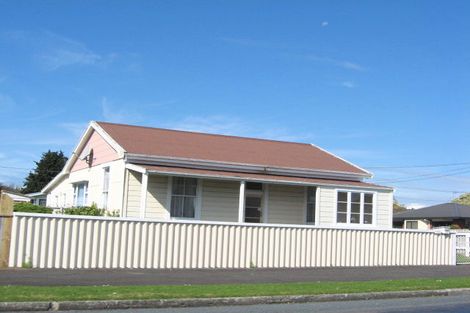 Photo of property in 85 Brooklands Road, Brooklands, New Plymouth, 4310