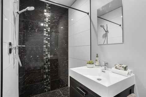 Photo of property in 126a Rangatira Road, Beach Haven, Auckland, 0626