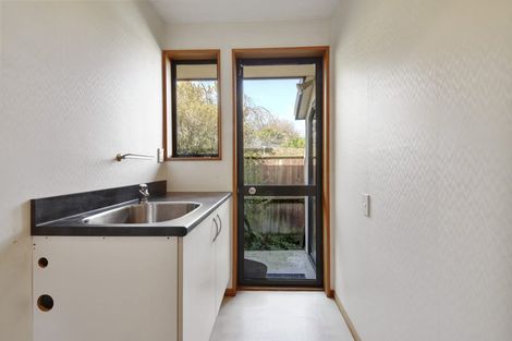 Photo of property in 2/24 Woodbury Street, Avonhead, Christchurch, 8042