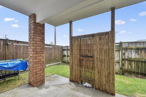 Photo of property in 2/33 Kenderdine Road, Papatoetoe, Auckland, 2025