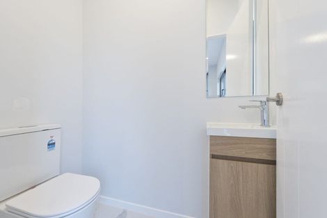 Photo of property in 14f Geordie Street, Henderson, Auckland, 0612