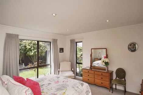 Photo of property in 23 Rubens Place, Burnside, Christchurch, 8053