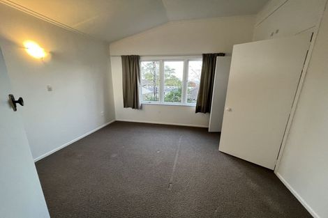 Photo of property in 16 Richards Avenue, Forrest Hill, Auckland, 0620