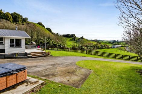 Photo of property in 1288 Richmond Road, Everett Park, Inglewood, 4389