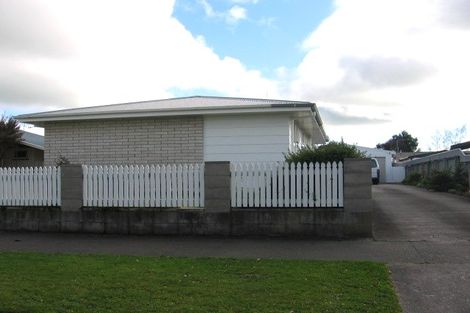 Photo of property in 21 Herbert Avenue, Cloverlea, Palmerston North, 4412