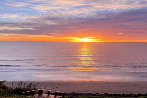 Photo of property in 86 Ames Street, Paekakariki, 5034