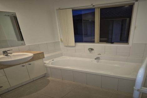 Photo of property in 17 Trimaran Drive, Gulf Harbour, Whangaparaoa, 0930