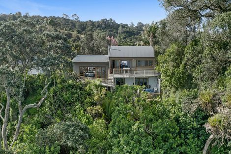 Photo of property in 417 Leigh Road, Whangateau, 0985