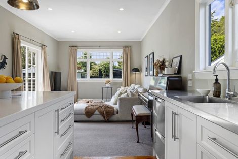 Photo of property in 42 Barrington Street, Somerfield, Christchurch, 8024