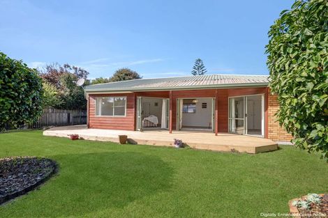 Photo of property in 1/114 The Circle, Manly, Whangaparaoa, 0930