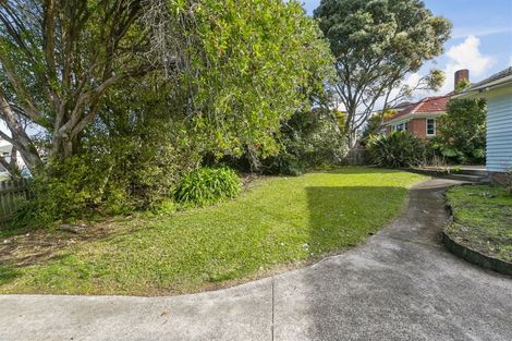 Photo of property in 14 Akehurst Avenue, New Lynn, Auckland, 0600
