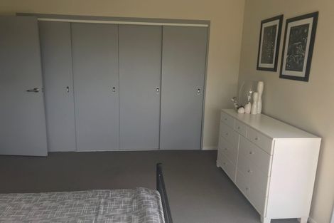 Photo of property in 47 Sunset Road, Totara Vale, Auckland, 0632