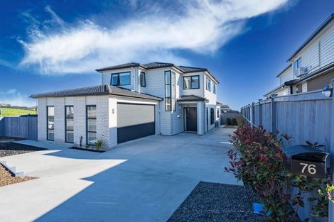 Photo of property in 76 Twin Parks Rise, Papakura, 2110