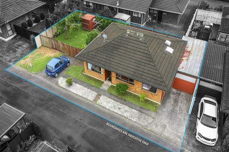 Photo of property in 2/133 Parrs Cross Road, Glen Eden, Auckland, 0612