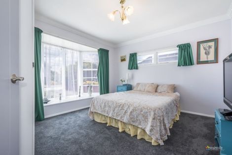 Photo of property in 33 Fairfield Avenue, Fairfield, Lower Hutt, 5011