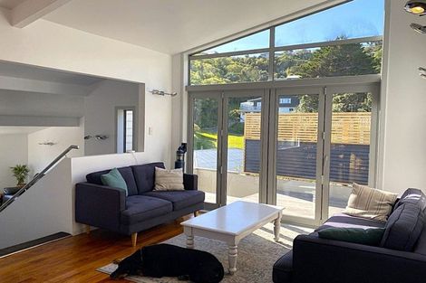 Photo of property in 76 Dowse Drive, Maungaraki, Lower Hutt, 5010