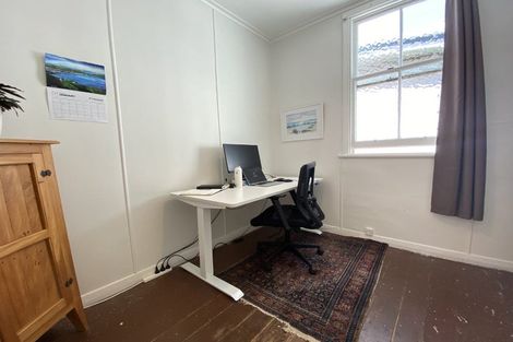 Photo of property in 171 Marine Parade, Seatoun, Wellington, 6022