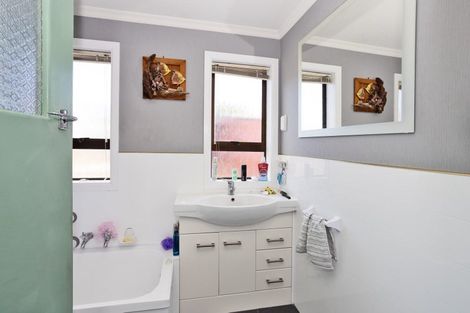 Photo of property in 236 Foyle Street, Bluff, 9814