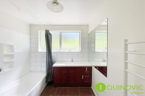 Photo of property in 13 Wanita Place, Totara Vale, Auckland, 0629
