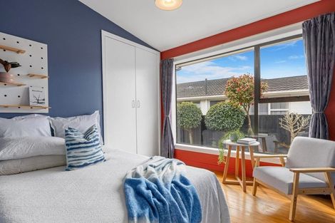 Photo of property in 48 Glenharrow Avenue, Avonhead, Christchurch, 8042