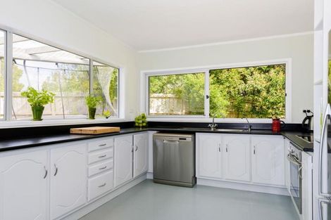 Photo of property in 127 Carter Road, Oratia, Auckland, 0604