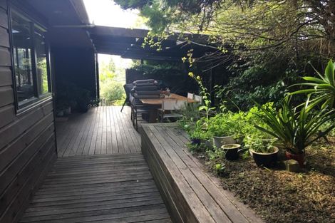 Photo of property in 3 Beulah Avenue, Rothesay Bay, Auckland, 0630