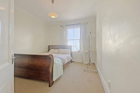 Photo of property in 51 Scarborough Terrace, Mount Victoria, Wellington, 6011