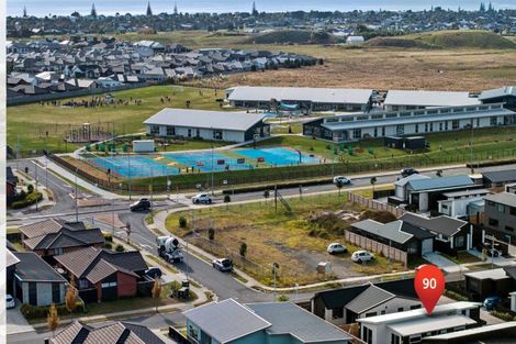 Photo of property in 90 Dunkeld Drive, Papamoa, 3118
