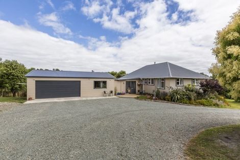 Photo of property in 306 Oneriri Road, Kaiwaka, 0573