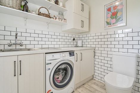 Photo of property in 805 Maitland Crescent, Mayfair, Hastings, 4122