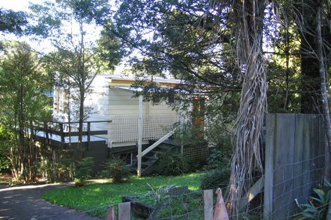 Photo of property in 152 Laingholm Drive, Laingholm, Auckland, 0604