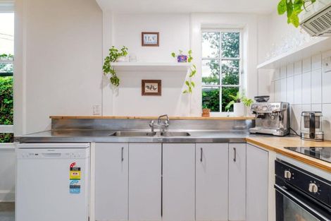 Photo of property in 6b Rolleston Street, Hokowhitu, Palmerston North, 4410