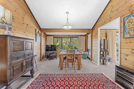 Photo of property in 10 Ridge Lane, New Plymouth, 4310