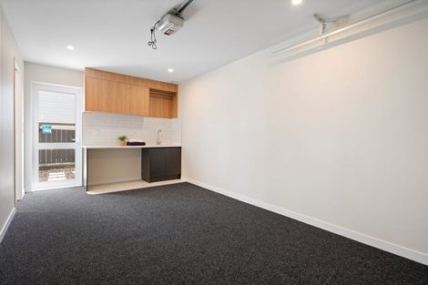 Photo of property in 19a Resnik Crescent, 0810