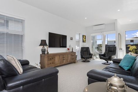 Photo of property in 39a Saint Pauls Drive, Brookfield, Tauranga, 3110