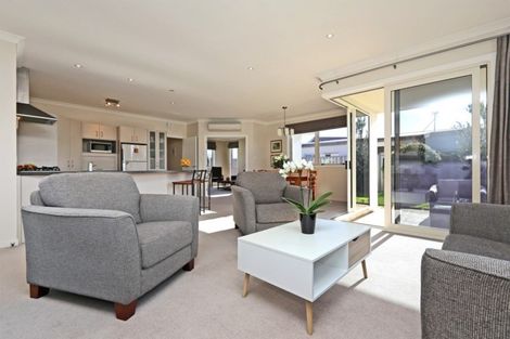 Photo of property in 10 Waimea Way, Poraiti, Napier, 4112