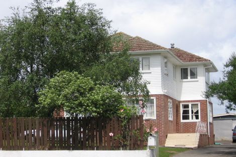 Photo of property in 41 Blockhouse Bay Road, Avondale, Auckland, 1026