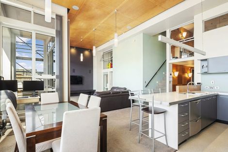 Photo of property in Stadium Garden Flats, 115/107 Thorndon Quay, Pipitea, Wellington, 6011