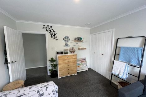 Photo of property in 6 Princess Street, Martinborough, 5711