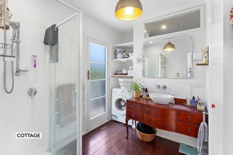 Photo of property in 106 Paetawa Road, Peka Peka, Waikanae, 5391