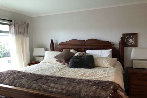 Photo of property in 15 Finch Street, One Tree Point, 0118