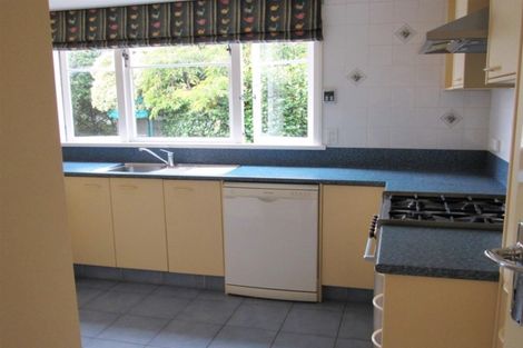 Photo of property in 6 Puriri Street, Hawera, 4610