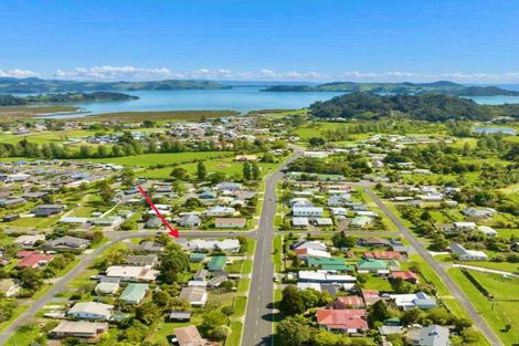 Photo of property in 90 Victoria Street, Coromandel, 3506