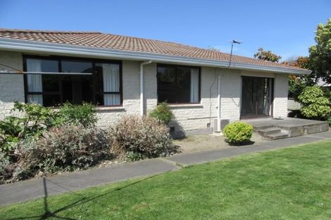 Photo of property in 2/74a Jeffreys Road, Fendalton, Christchurch, 8052