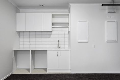 Photo of property in 6 Oyster Drive, Whenuapai, Auckland, 0618