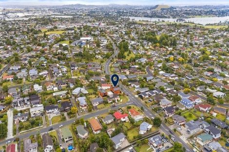 Photo of property in 121c Reeves Road, Pakuranga Heights, Auckland, 2010